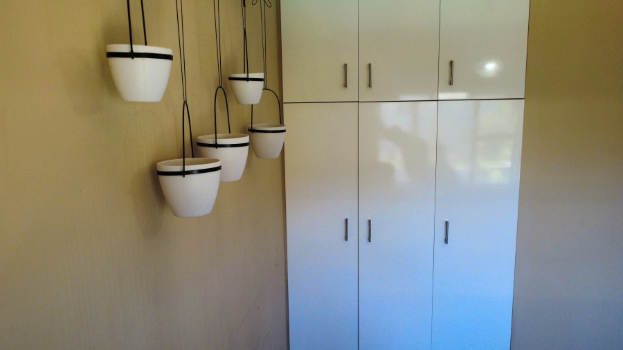 To Let 2 Bedroom Property for Rent in Zonnebloem Western Cape